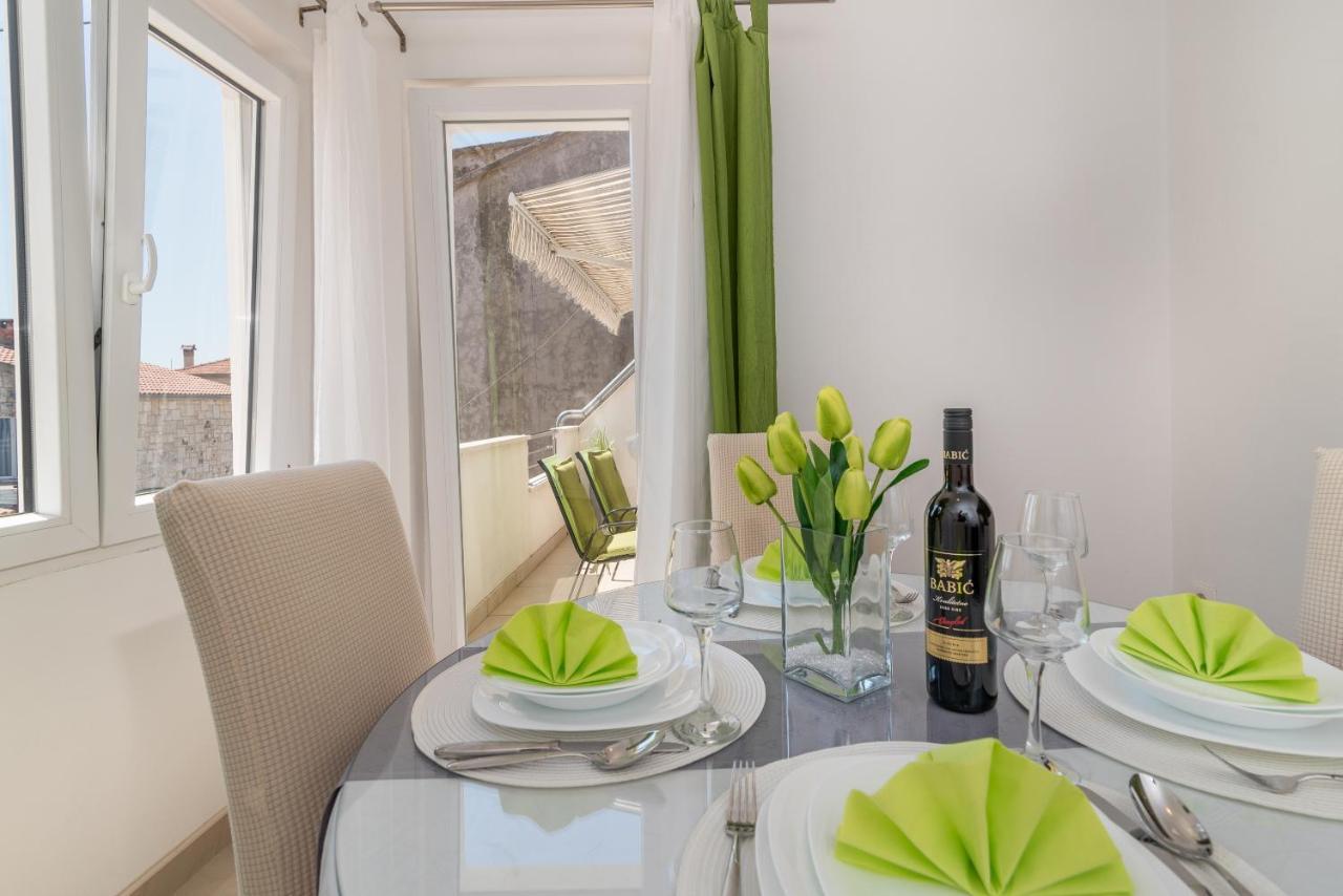 Apartment Roko Trogir Exterior photo