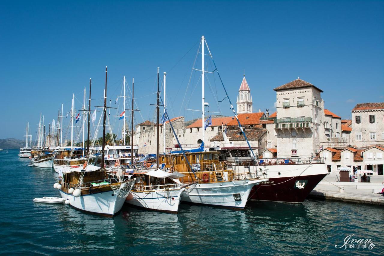 Apartment Roko Trogir Exterior photo