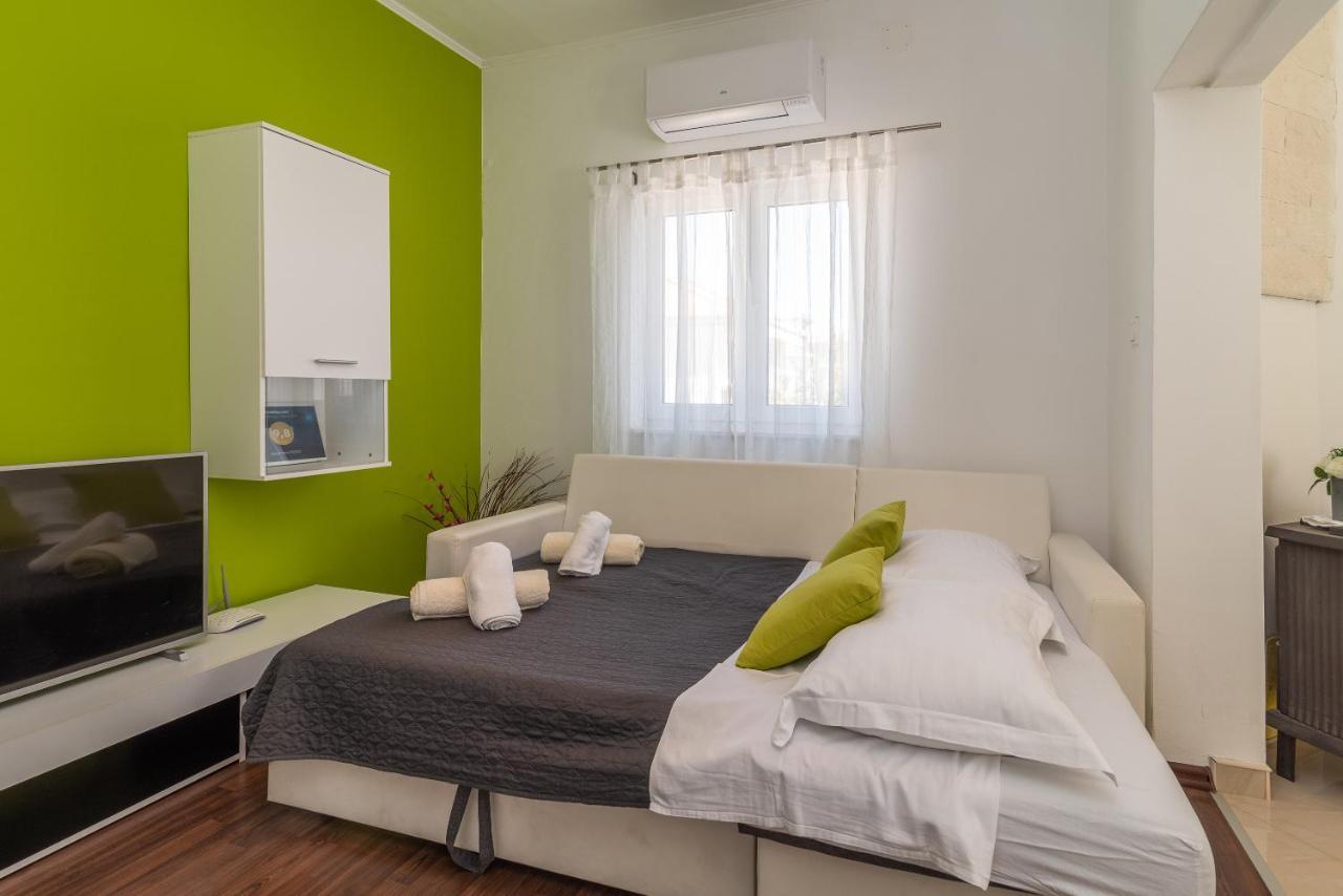 Apartment Roko Trogir Exterior photo